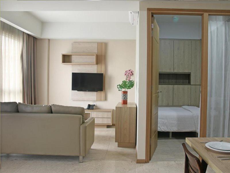 Graha Makara Suite Hotel & Residence Cikarang Exterior foto